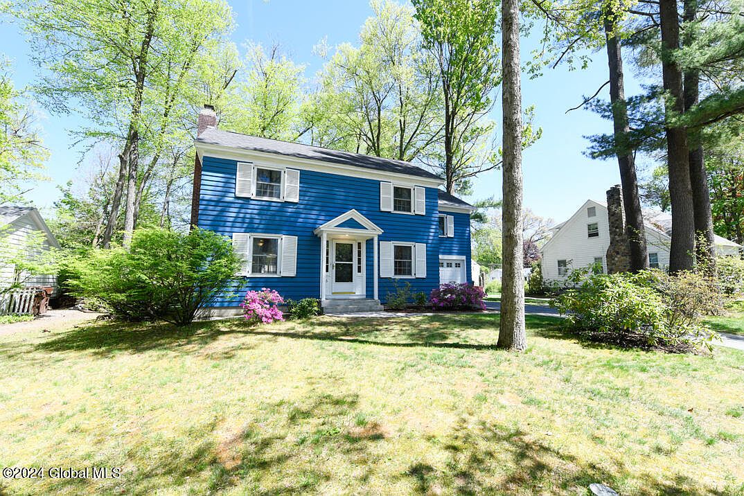 1st image of 6 Woodridge Road
