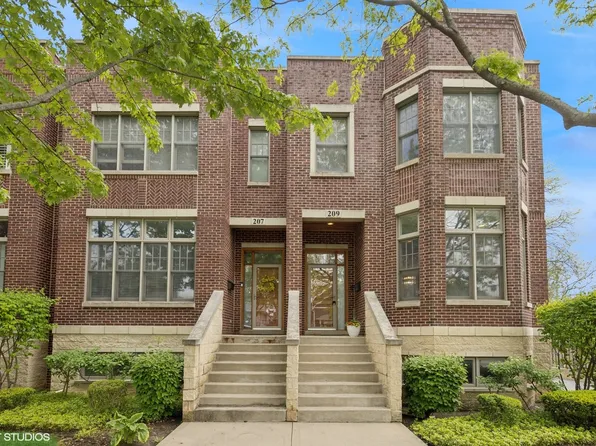 209 S Evergreen Ave, Arlington Heights, IL 60005