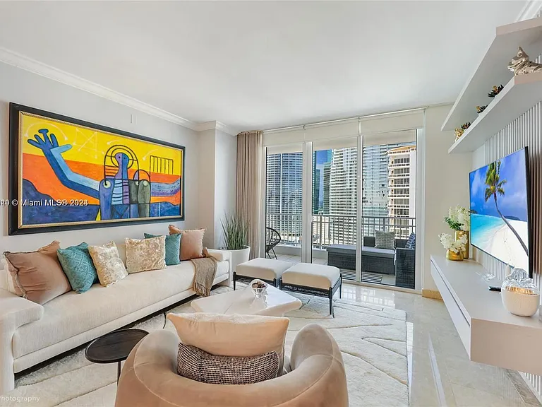801 Brickell Key Blvd #3204 — Photo 1
