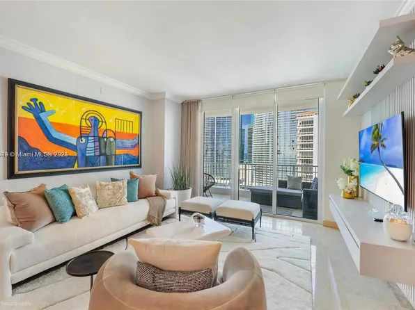 801 Brickell Key Blvd, Miami, FL