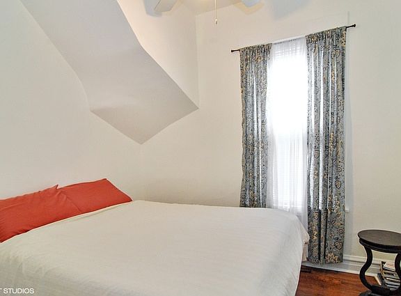 5th image of 4239 W Wrightwood Ave