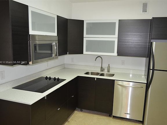 3rd image of 5700 Collins Ave APT 12C