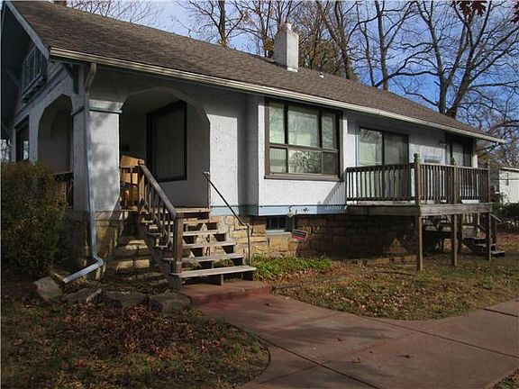 5th image of 5717 Swope Pkwy