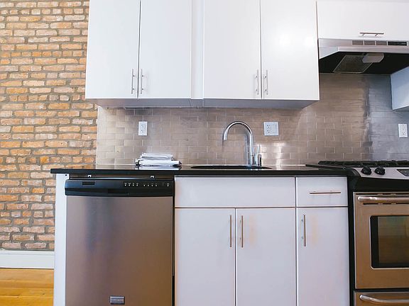 2nd image of 293 Irving Ave #4F