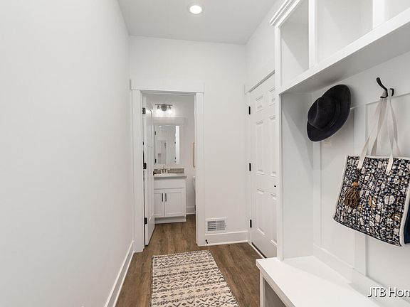 4th image of 5428 Albright Ave #41