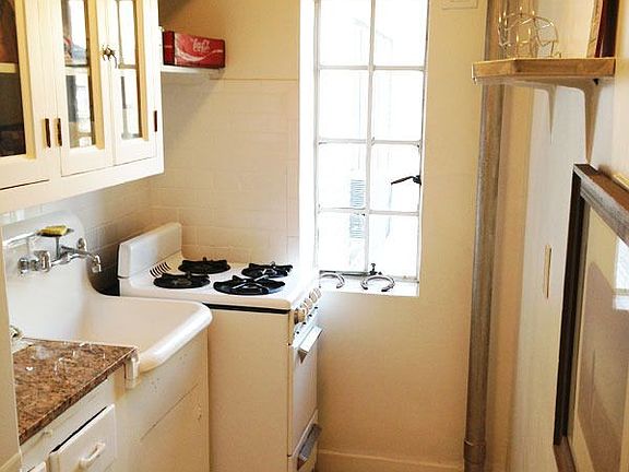 5th image of 299 W 12th St APT 6H