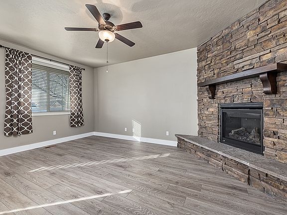 4th image of 5344 W Los Flores St
