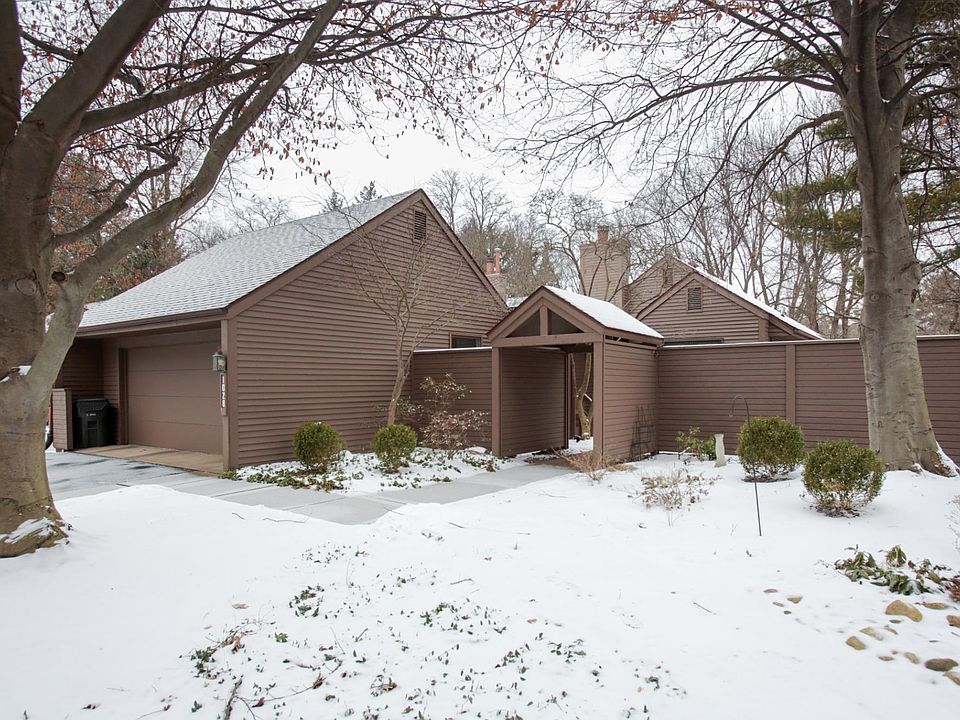 1028 essex cir-101
