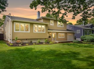 18 Califon Dr, Colonia, NJ 07067