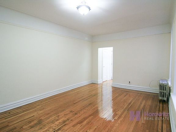 5th image of 3564 80th St APT 5J
