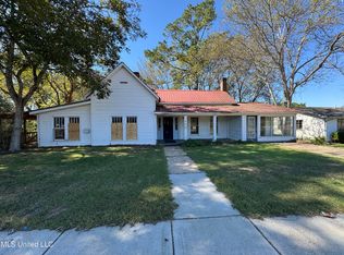 155 Main St, Raleigh, MS 39153