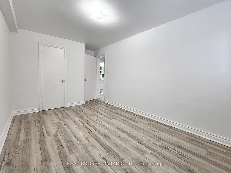 388 Winona Dr #1 — Photo 9