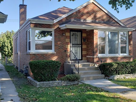 2nd image of 5019 S Leamington Ave