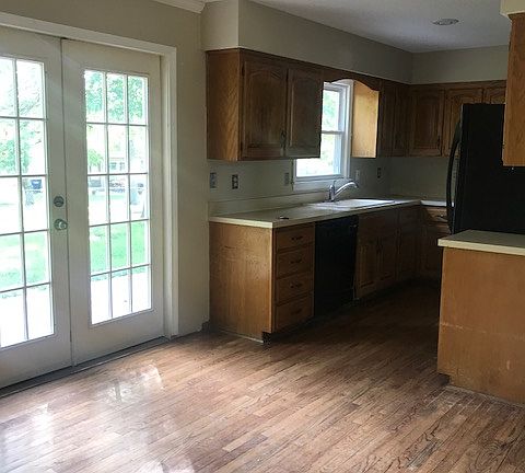 2nd image of 15269 Newton St