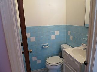 3rd image of 3216 44th St APT 3