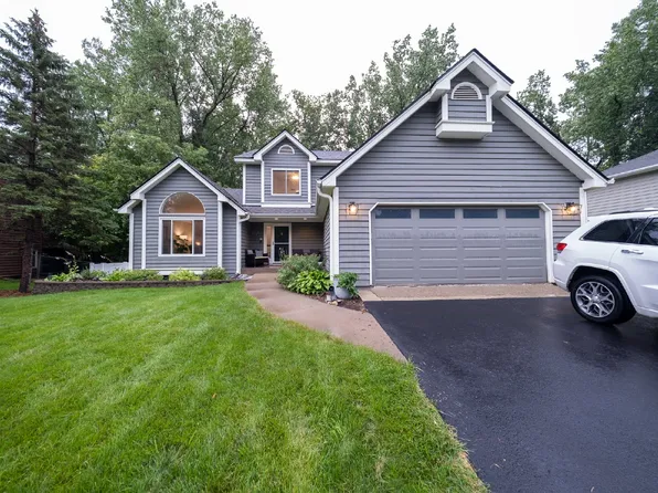 6323 Valley View Rd, Edina, MN 55436