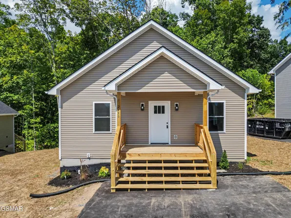 2435 Scenic Mountain Dr, Sevierville, TN 37876