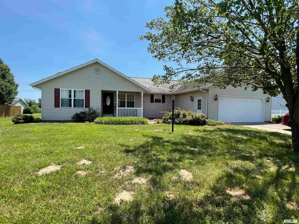 404 Empress Ln, Herrin, IL 62948
