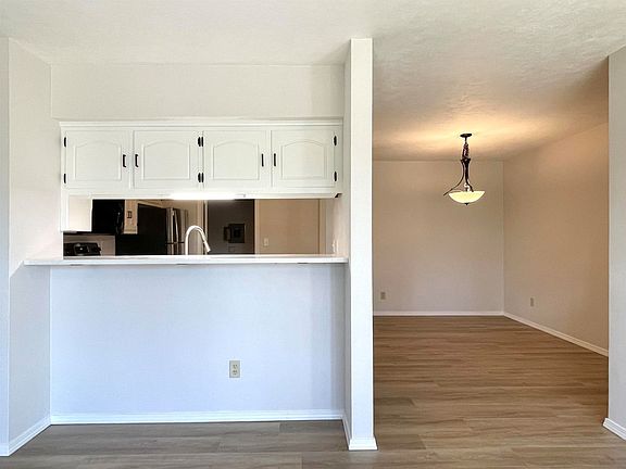 2nd image of 1751 Eldorado Dr APT 1