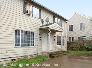 439 W Gloucester St, Gladstone, OR