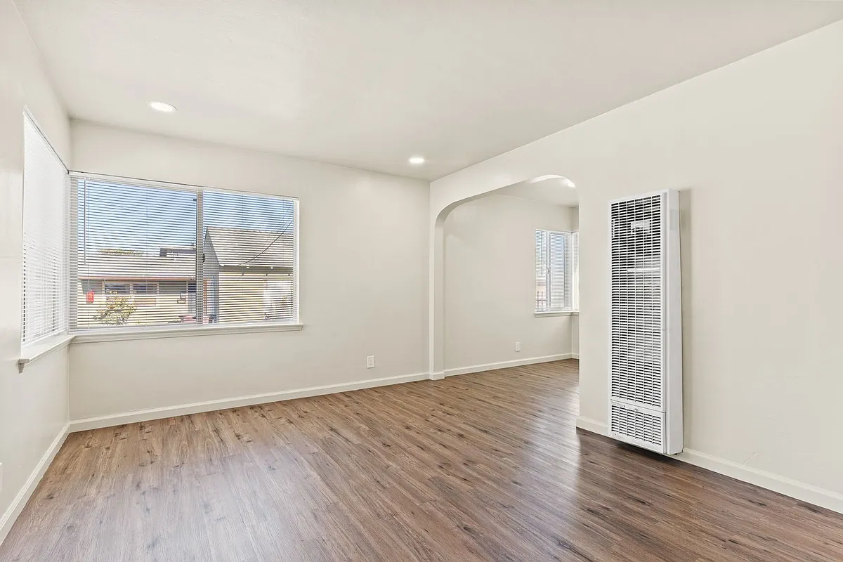 Building Photo - 2341 88th Ave
