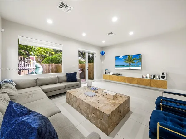 3757 SW 27th Ln Unit 3757, Miami, FL 33134