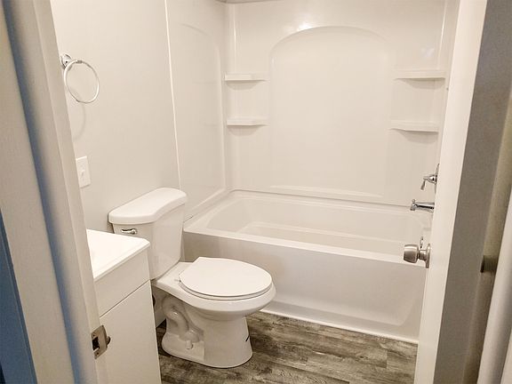 4th image of 639 Russian St #11552401