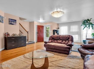200 Franklin Place, Morganville, NJ 07751