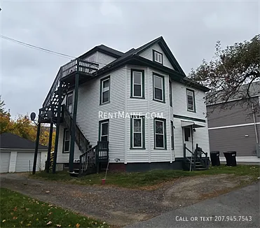 204 Maple St #1 — Photo 10