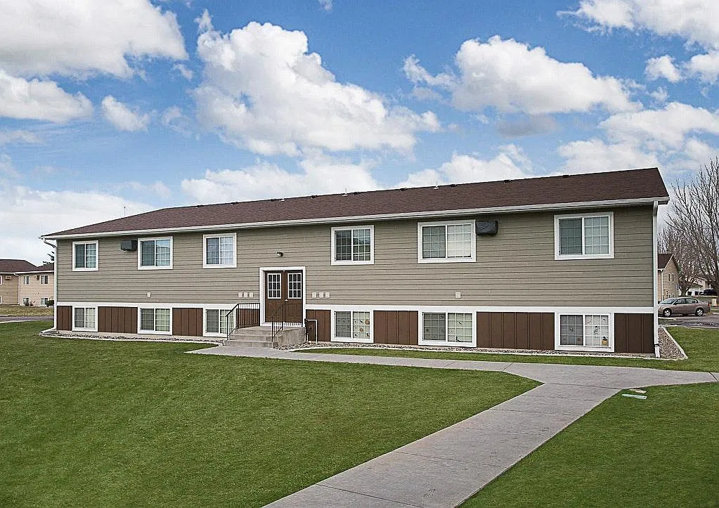 2 bed, 964 sqft, $1,195 — Photo 1