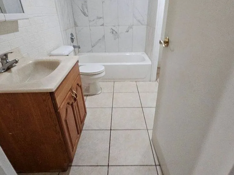8497 Golden Valley Dr — Photo 4