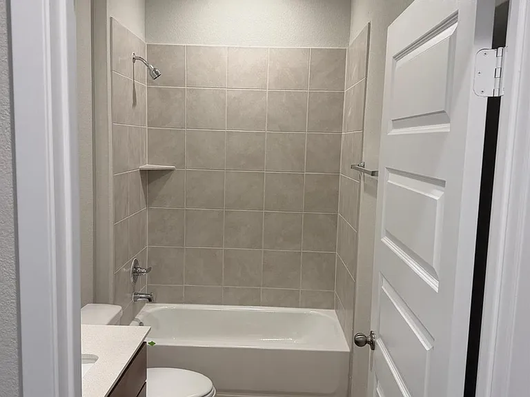 2615 Deren Ln — Photo 8