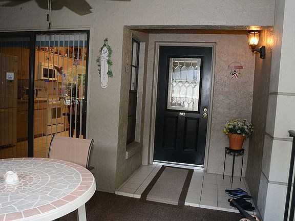 5th image of 1075 Kensington Park Ct Unit 203