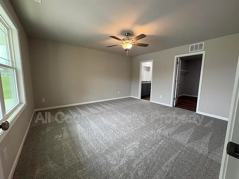 107 Faucette Dr — Photo 7