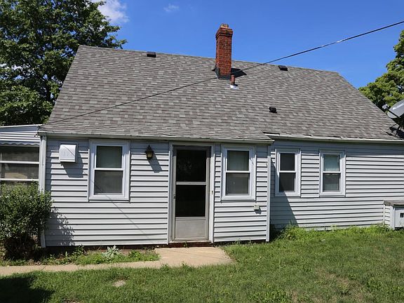 4th image of 395 E 232nd St