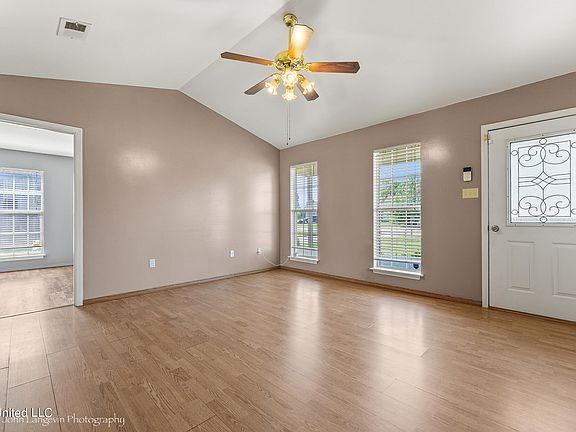 5th image of 4133 Penwell Dr