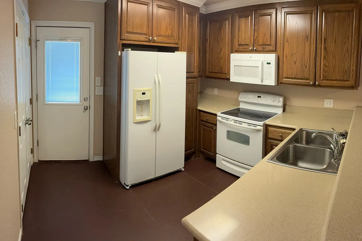 2 bed, 810 sqft, $1,099 — Photo 2