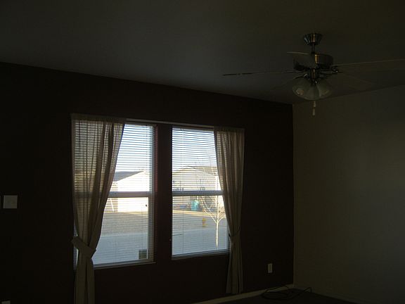 5th image of 3400 Sagebrush Blvd