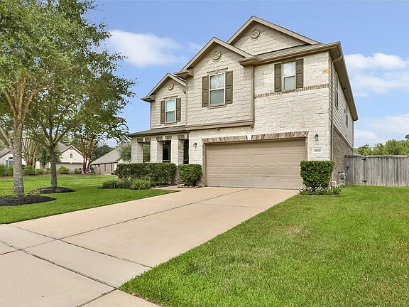 3rd image of 10318 Peeble Trail Ct