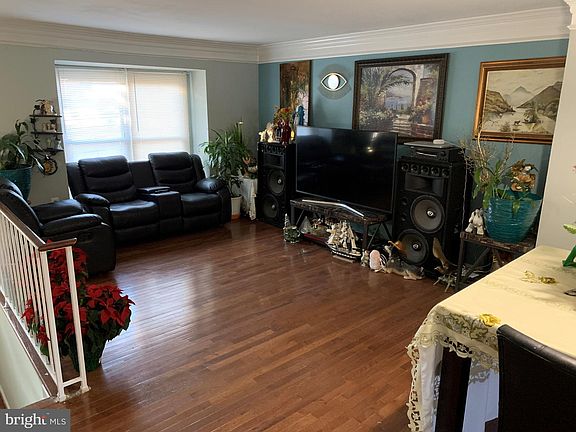 3rd image of 10385 Rapidan Ln
