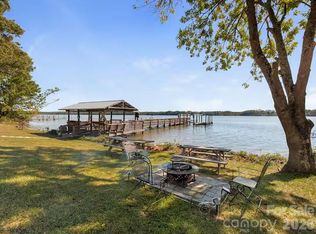 1475 Riverview Cir, Fort Lawn, SC 29714