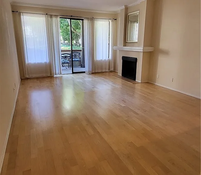 2571 Plaza Del Amo #109 — Photo 7