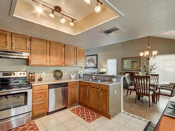 3rd image of 5607 W Avalon Ct