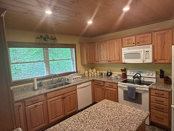 4th image of 606 Chambers Cove Rd