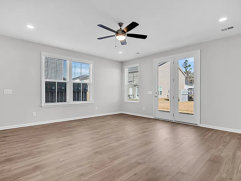 482 Green Fern Dr — Photo 16
