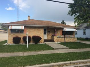 1004 Bechaud Ave, Fond Du Lac, WI 54937