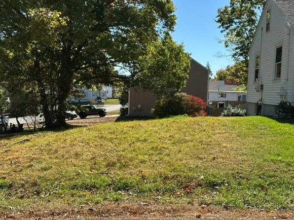 117 Waterman St, Cumberland, RI 02864
