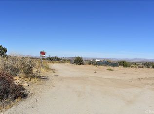 22300 Avenue X14 #33, Llano, CA 93544