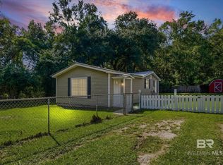 9750 Hodge Nursery Rd, Irvington, AL 36544