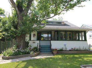 663 2nd St E, Shaunavon, SK S0N2M0